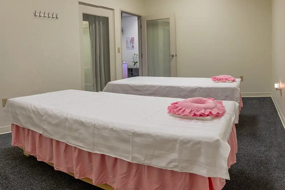 Couples massage room at Reno Massage Tree featuring two tables in a relaxing professional massage studio in Reno NV